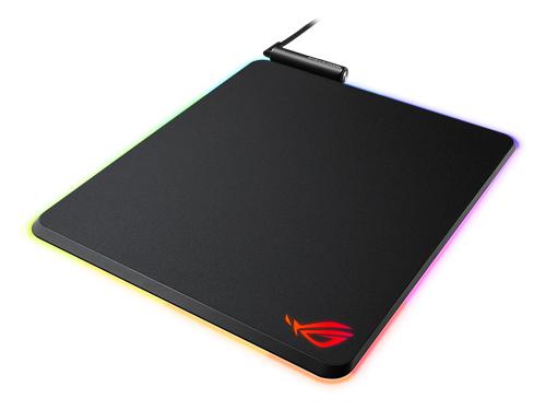Vertical gaming mouse pad